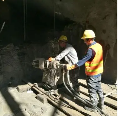 林芝水下抗分散灌浆料特点 水下不分散注浆料介绍